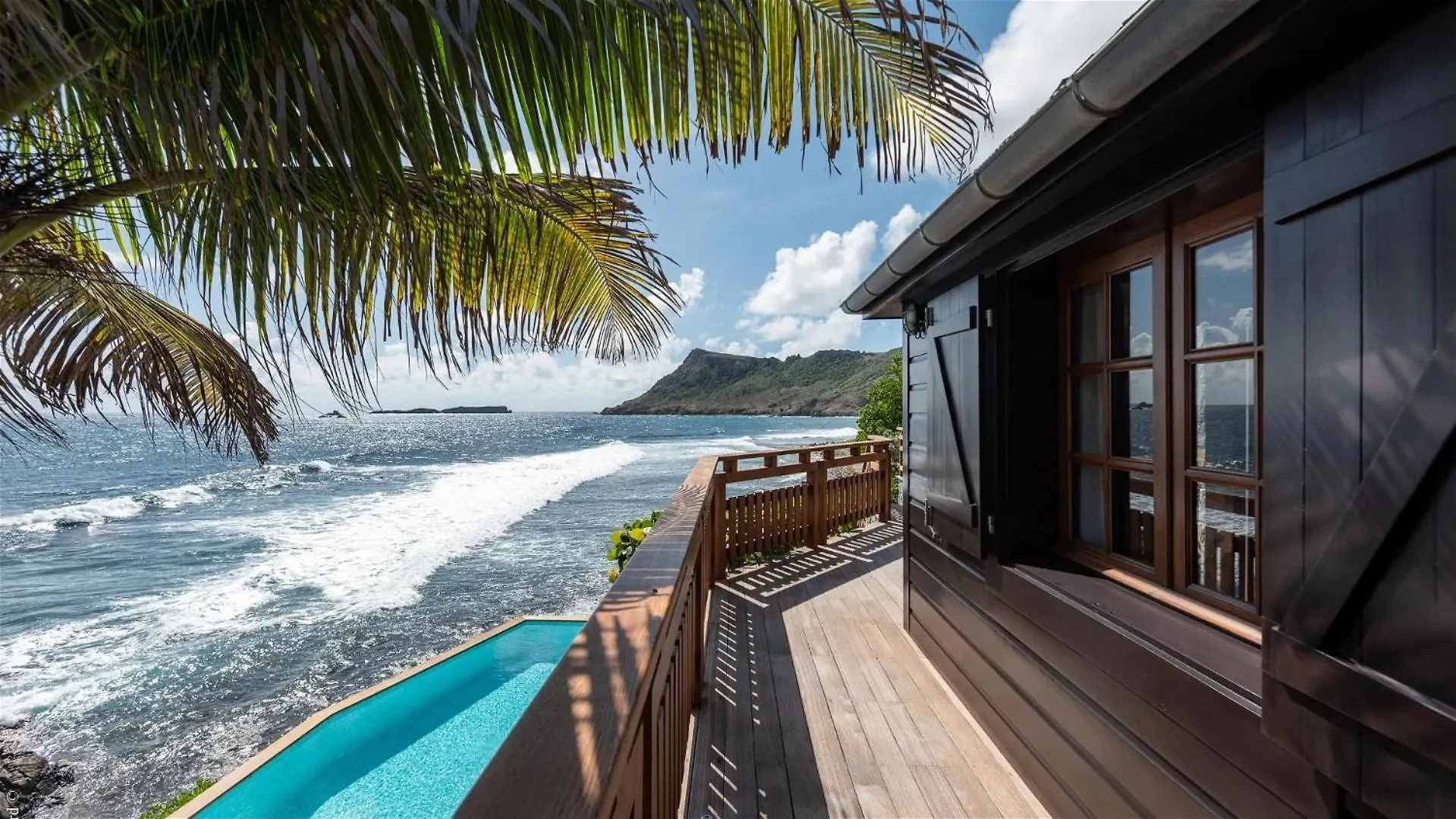 فيلة Oceanfront Serenity With Jacuzzi And Heated Swimming Pool Toiny