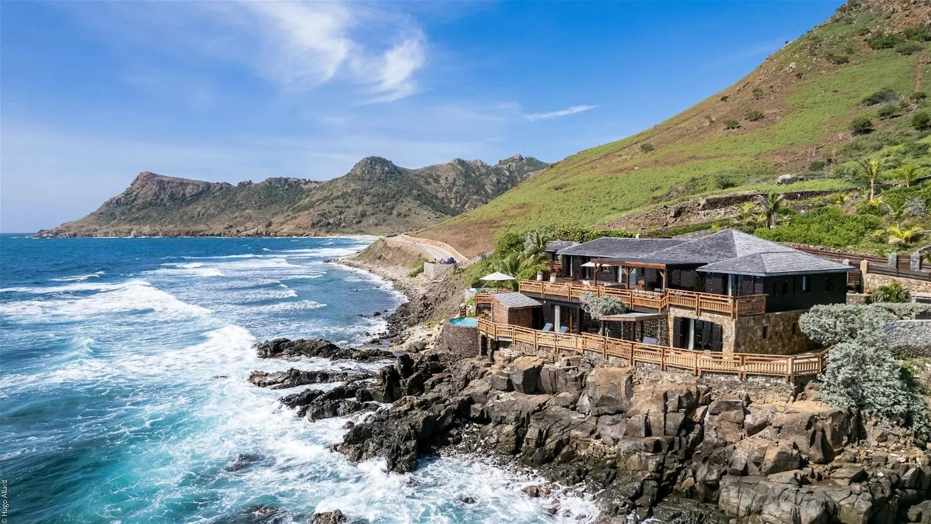 Villa Oceanfront Serenity With Jacuzzi And Heated Swimming Pool Toiny