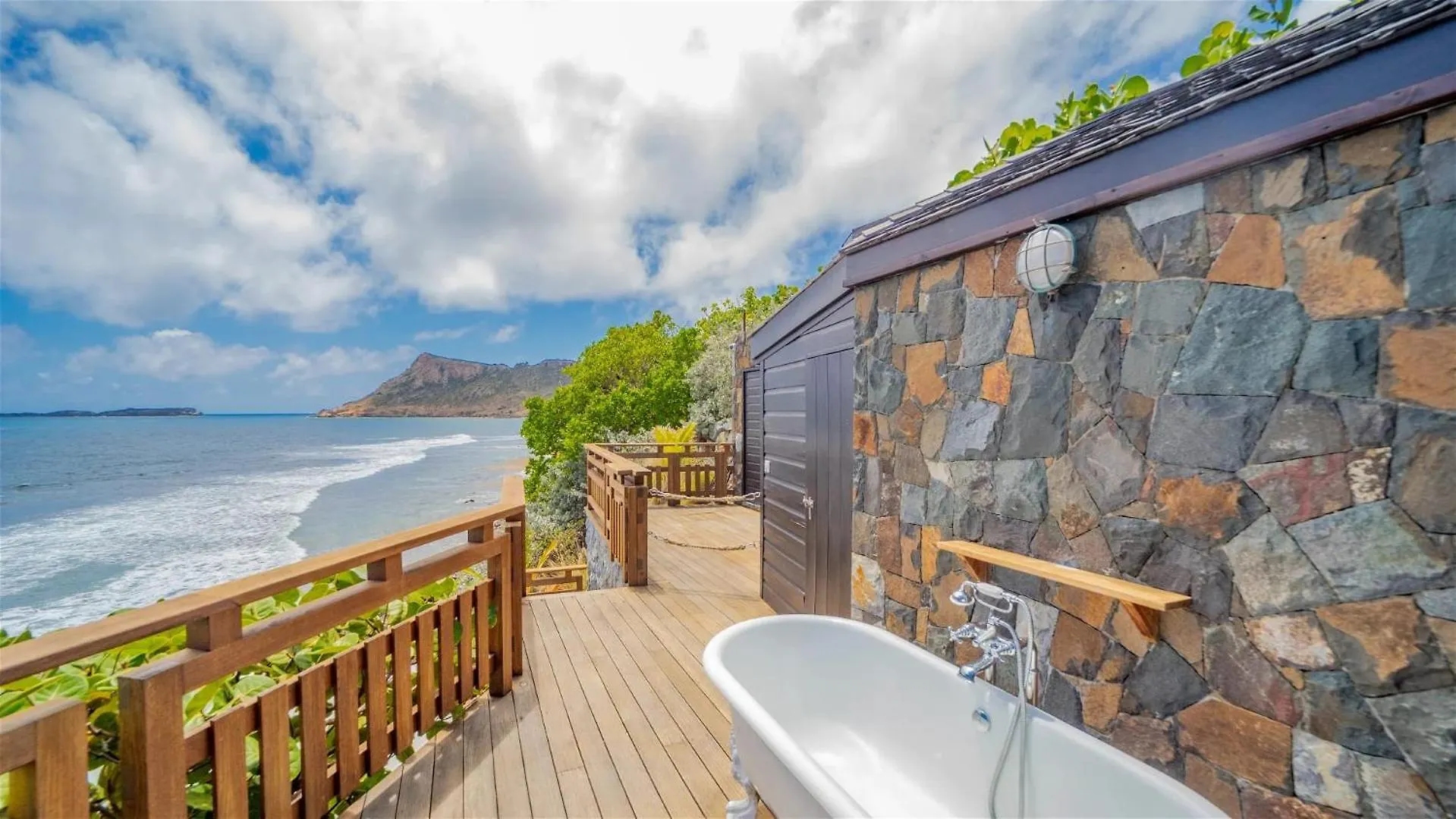 Oceanfront Serenity With Jacuzzi And Heated Swimming Pool Toiny Villa