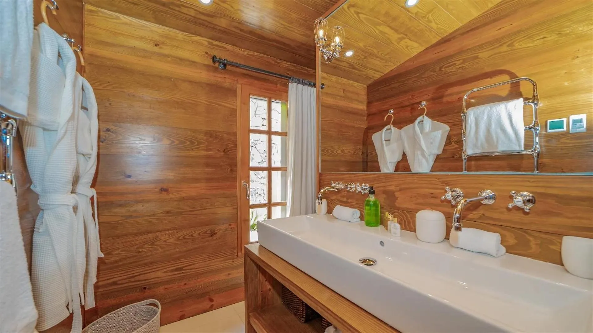 Oceanfront Serenity With Jacuzzi And Heated Swimming Pool Toiny São Bartolomeu